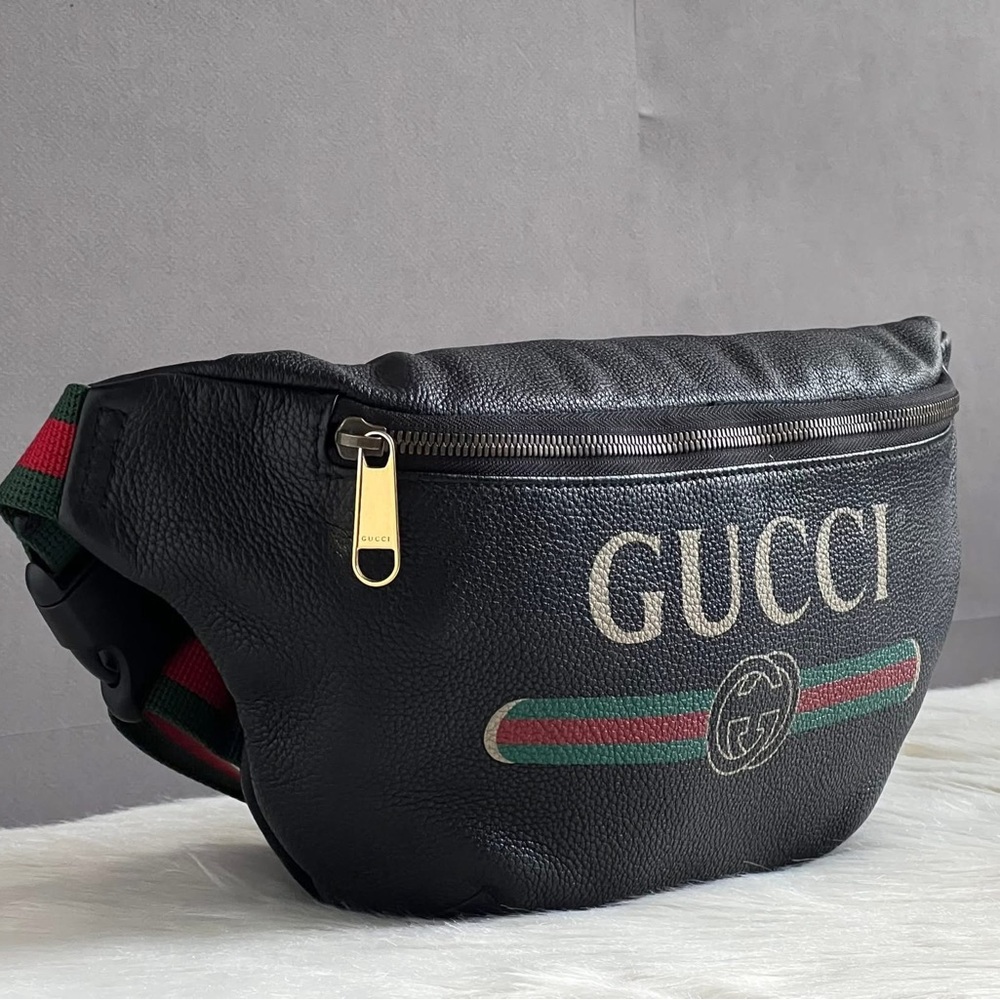 💰SOLD - Gucci Logo Print Leather Belt Bag - Picture 2 of 15
